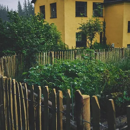 Blickinsfreie Appartamento Schöneck